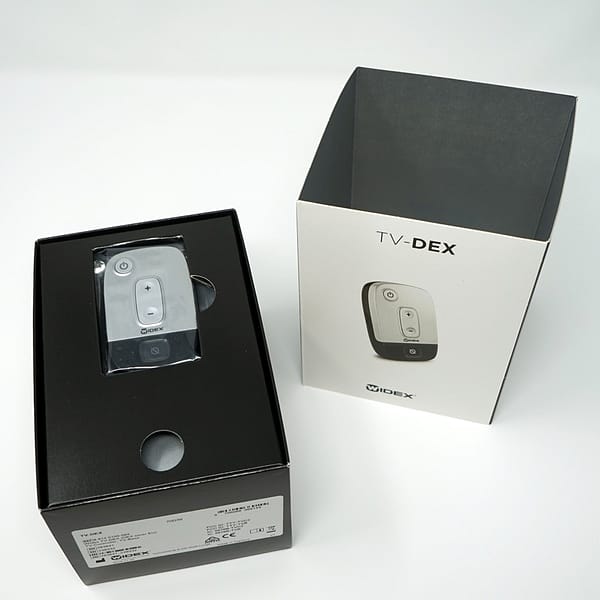 widex tv dex box with outside and product inside on white background