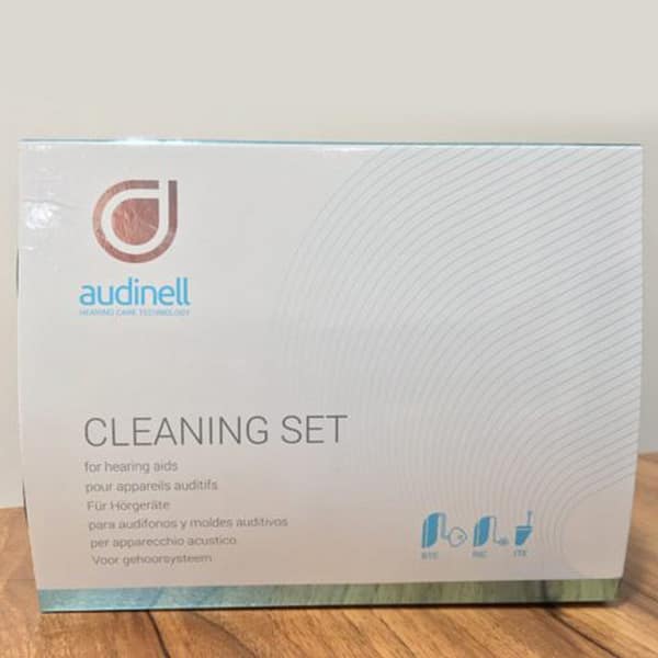 Audinal travel cleaning set packaging