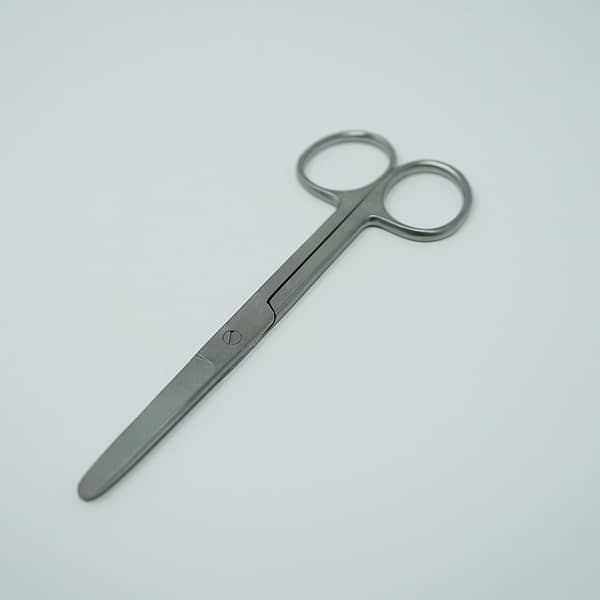 blunt end scissors