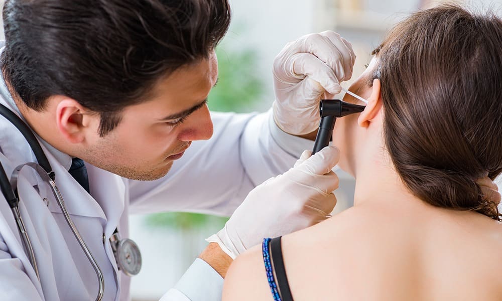 Read more about the article How to Become a Hearing Specialist